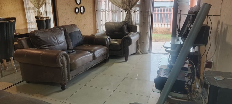3 Bedroom Property for Sale in Tlhabane North West